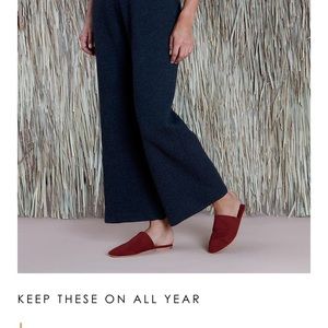 NWOT Tkee Ines Mules